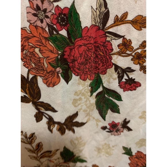 Maurices - Lace Cold Shoulder Floral Top - Size 3 - Picture 3 of 3